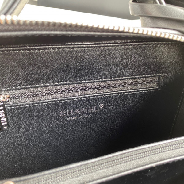 CL VANITY CASE