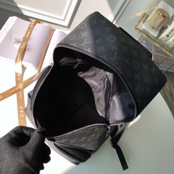 l**is V*t*n backpack