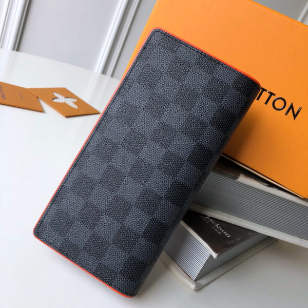 l**is V*t*n brazza wallet
