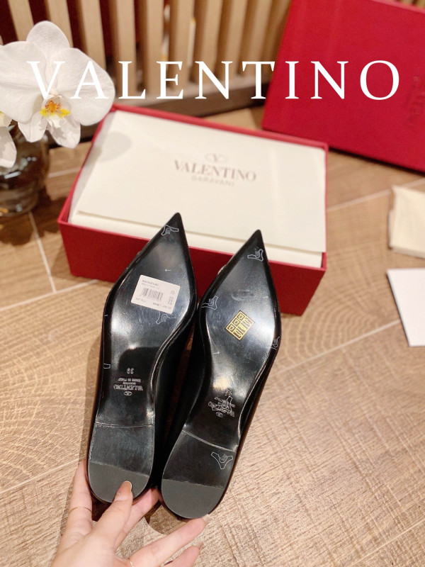 VALENTINO FLAT