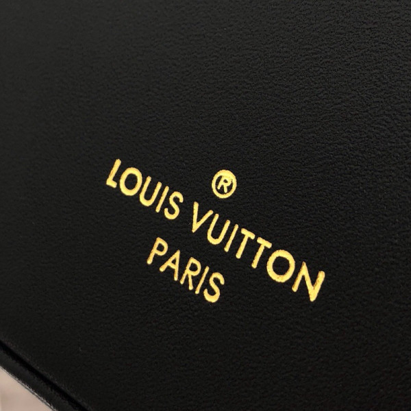 l**is V*t*n petite boite chapeau with alligator leather