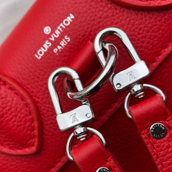 l**is V*t*n lockme backpack mini