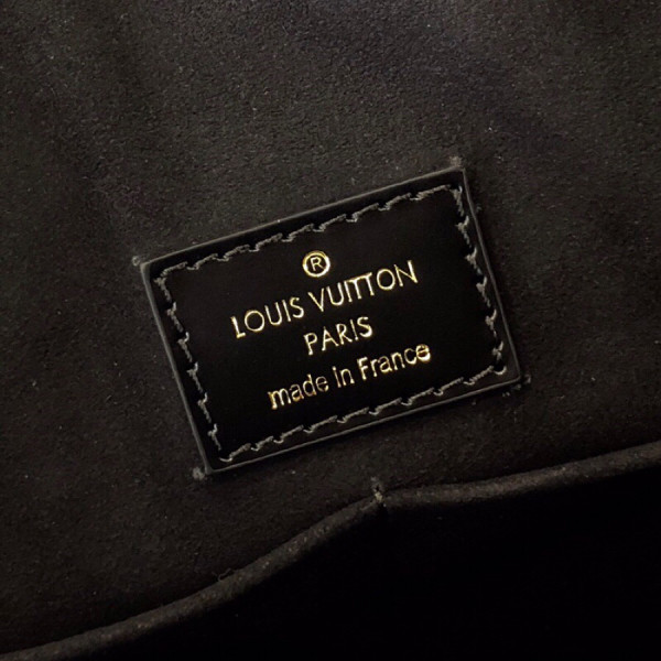 l**is V*t*n lockme backpack mini
