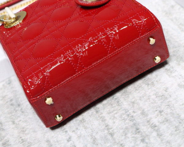 lady D*or mini with cow patent leather