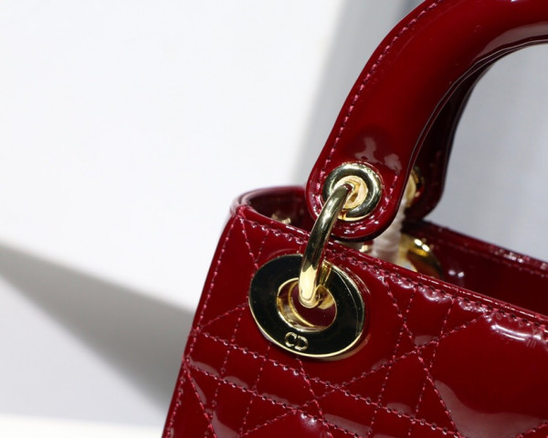 lady D*or mini with cow patent leather