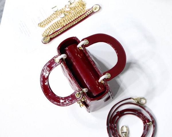 lady D*or mini with cow patent leather