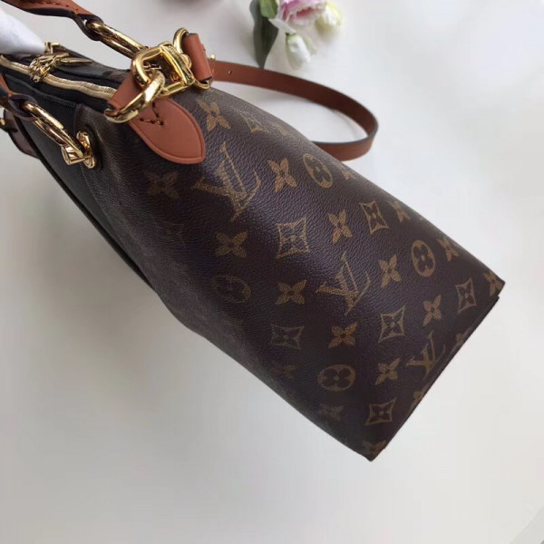 l**is V*t*n v tote mm