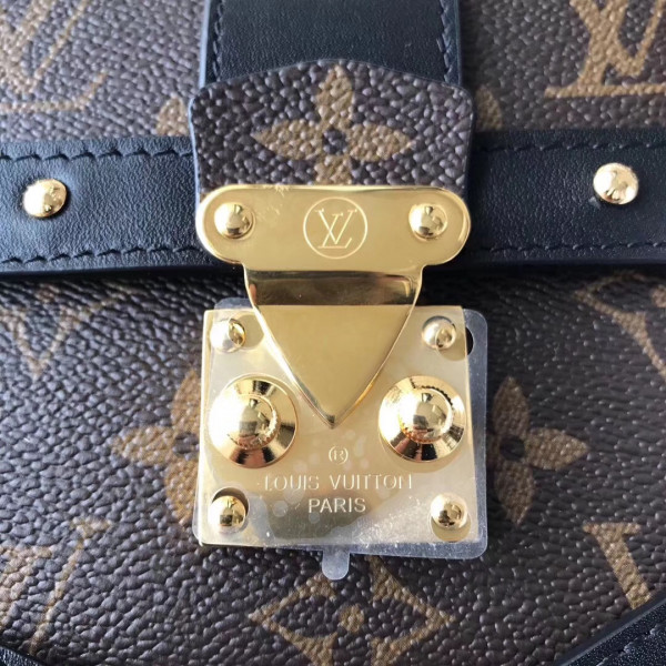 l**is V*t*n trunk clutch petite malle
