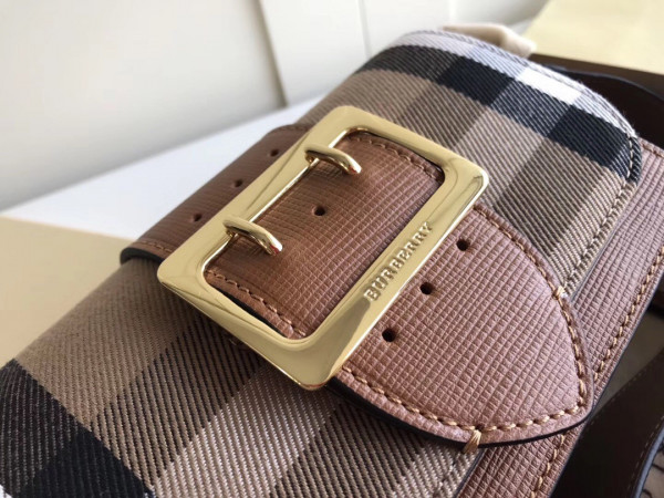B**rry the buckle