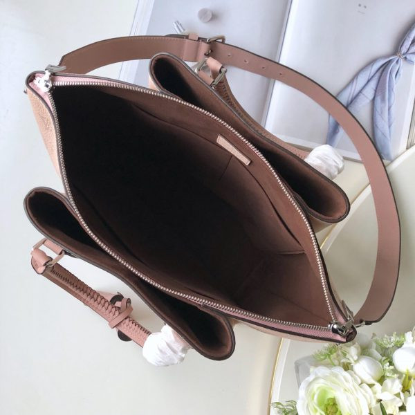l**is V*t*n haumea bag