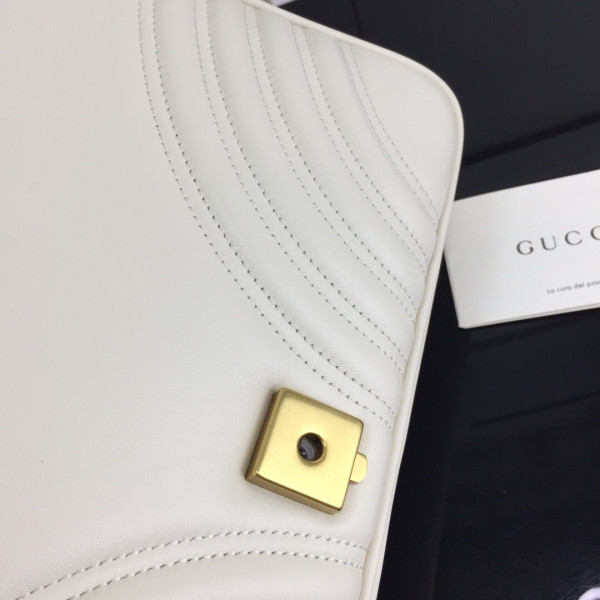 G*u*i gg marmont 31cm