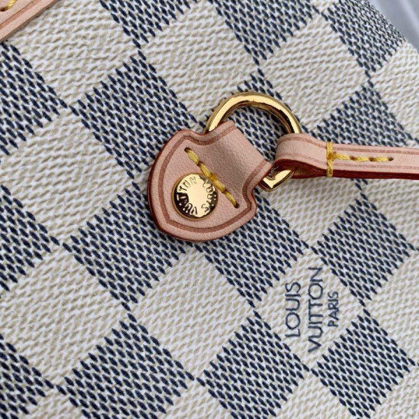 l**is V*t*n neverfull mm