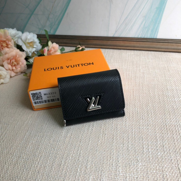 l**is V*t*n twist wallet