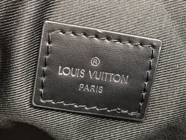 l**is V*t*n soft trunk