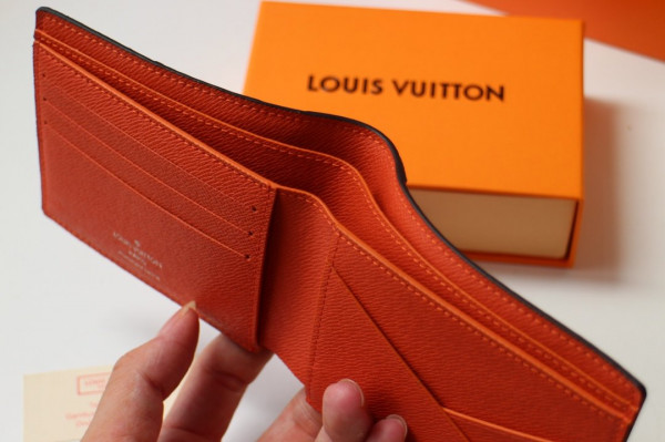 l**is V*t*n multiple wallet