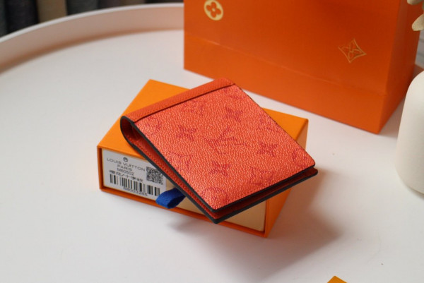 l**is V*t*n multiple wallet