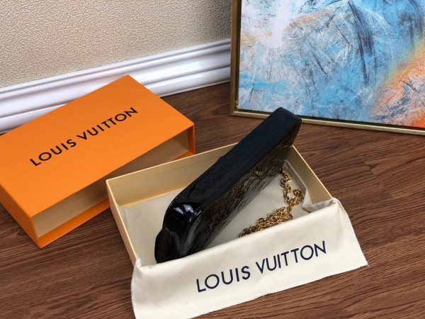 l**is V*t*n pochette fÉlicie