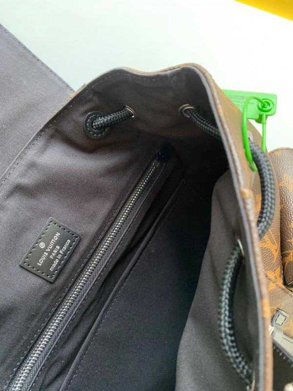 l**is V*t*n christopher backpack