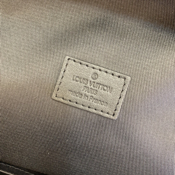 l**is V*t*n backpack