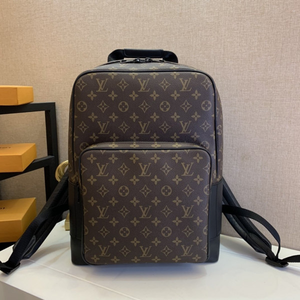 l**is V*t*n backpack