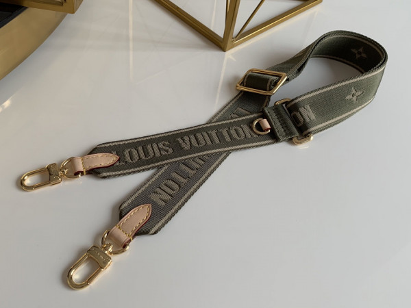 l**is V*t*n strap