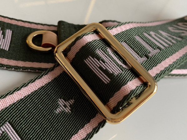 l**is V*t*n strap