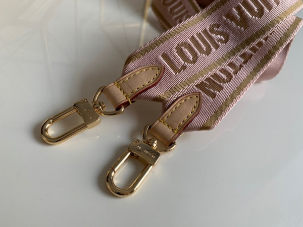 l**is V*t*n strap