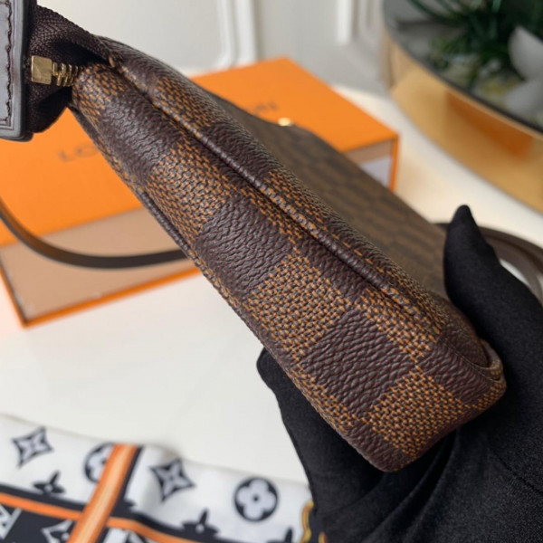 l**is V*t*n pochette accessoires