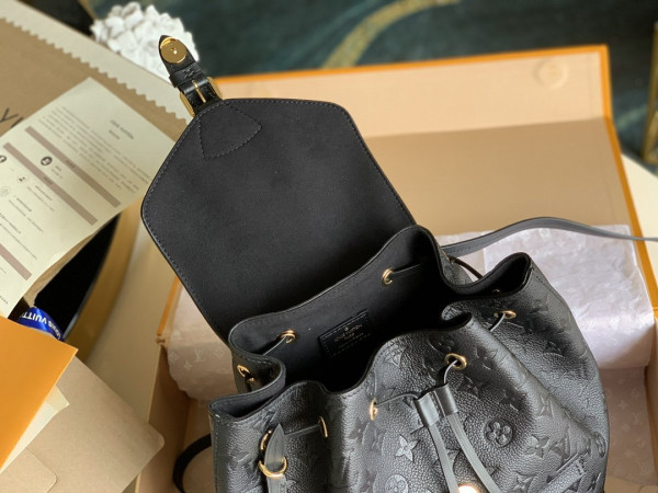 l**is V*t*n montsouris backpack