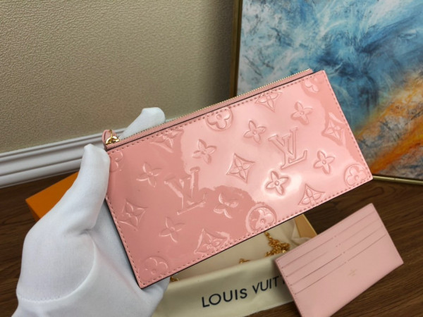 l**is V*t*n pochette fÉlicie