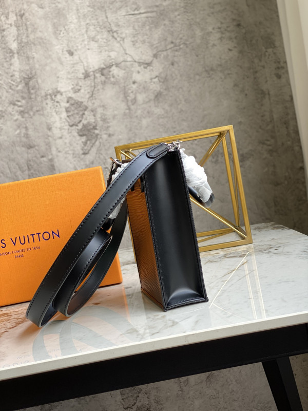 l**is V*t*n petit sac plat