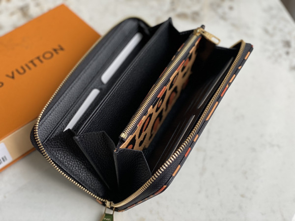l**is V*t*n zippy wallet