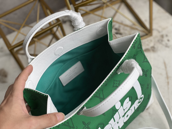 l**is V*t*n litter bag