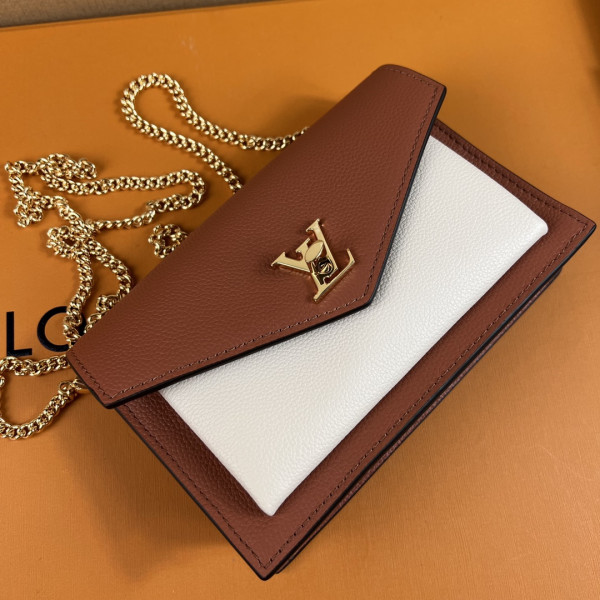 l**is V*t*n mylockme chain pochette