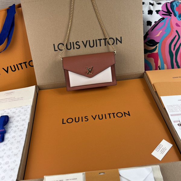 l**is V*t*n mylockme chain pochette