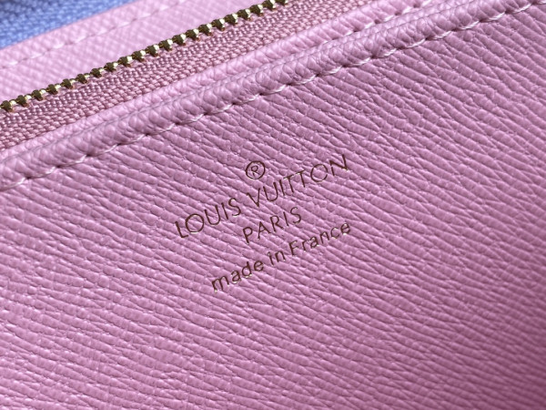 l**is V*t*n zippy wallet