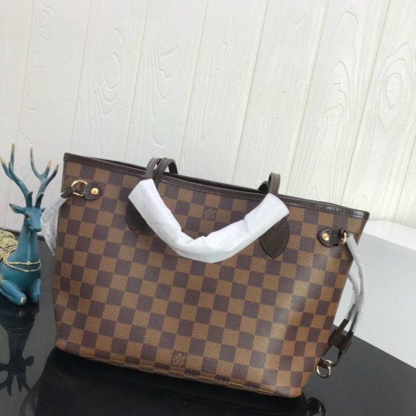 l**is V*t*n neverfull pm