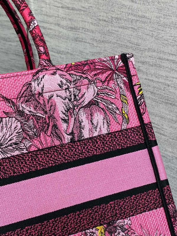 D*or book tote