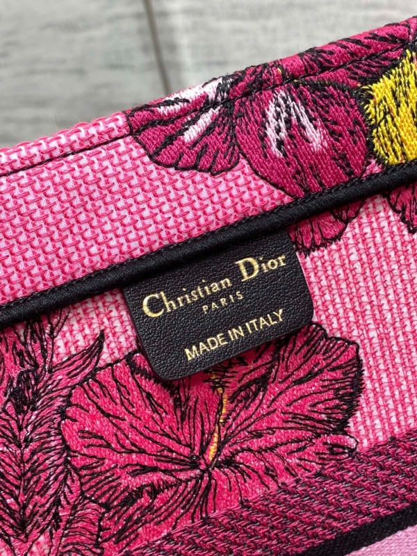 D*or book tote