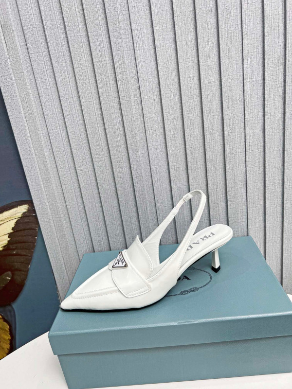 Pra*a patent leather slingbacks