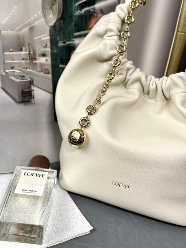 LOEWE Small Squeeze bag in nappa lambskin-24*29*10.5cm