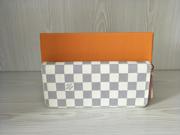 l**is V*t*n clemence wallet