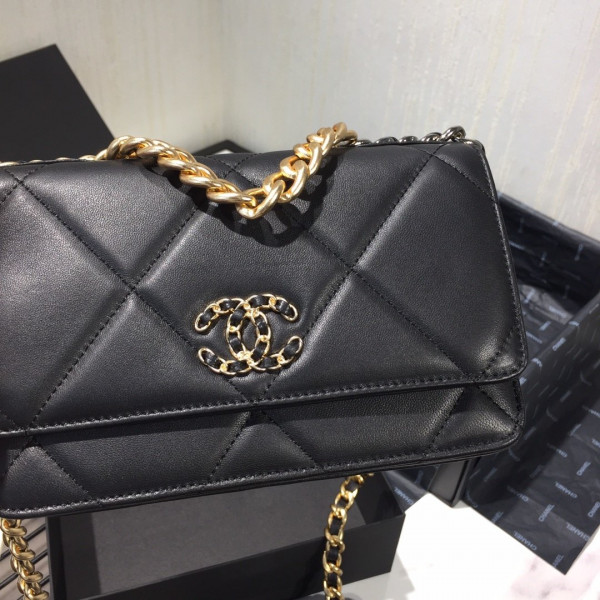 CL CHAIN WALLET