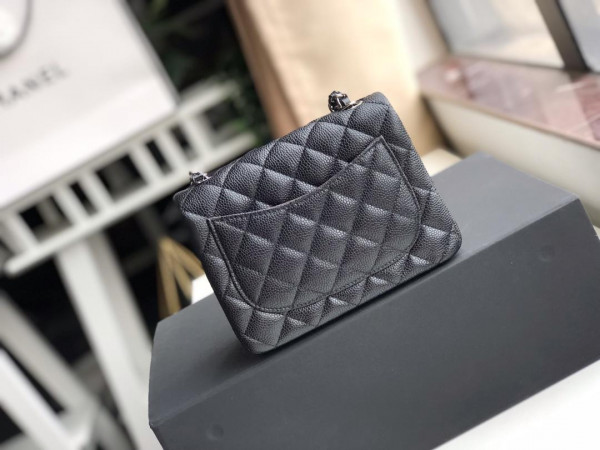CL FLAP BAG 17CM