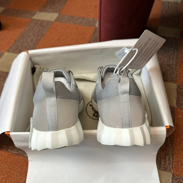 H**mes sneaker