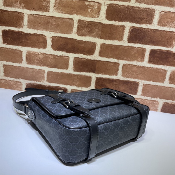 G*u*i gg messenger bag