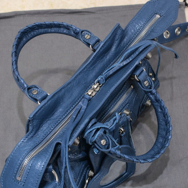 Ba*len*cia*ga neo cagole xs handbag