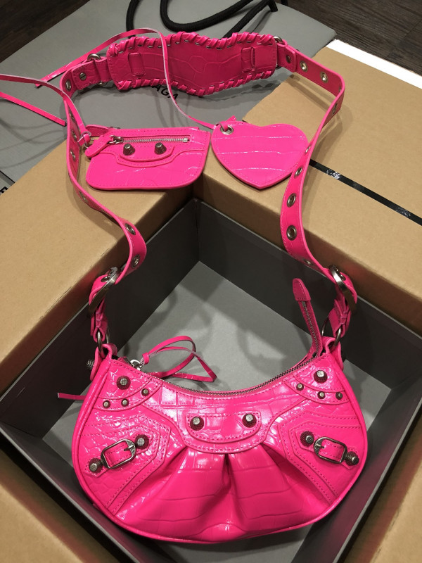 Ba*len*cia*ga women''s le cagole xs shoulder bag