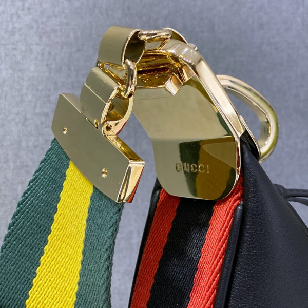 G*u*i attache small shoulder bag