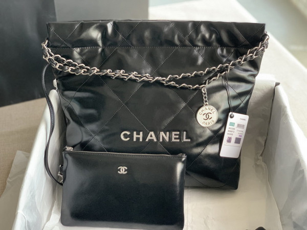 CL 22 SMALL HANDBAG